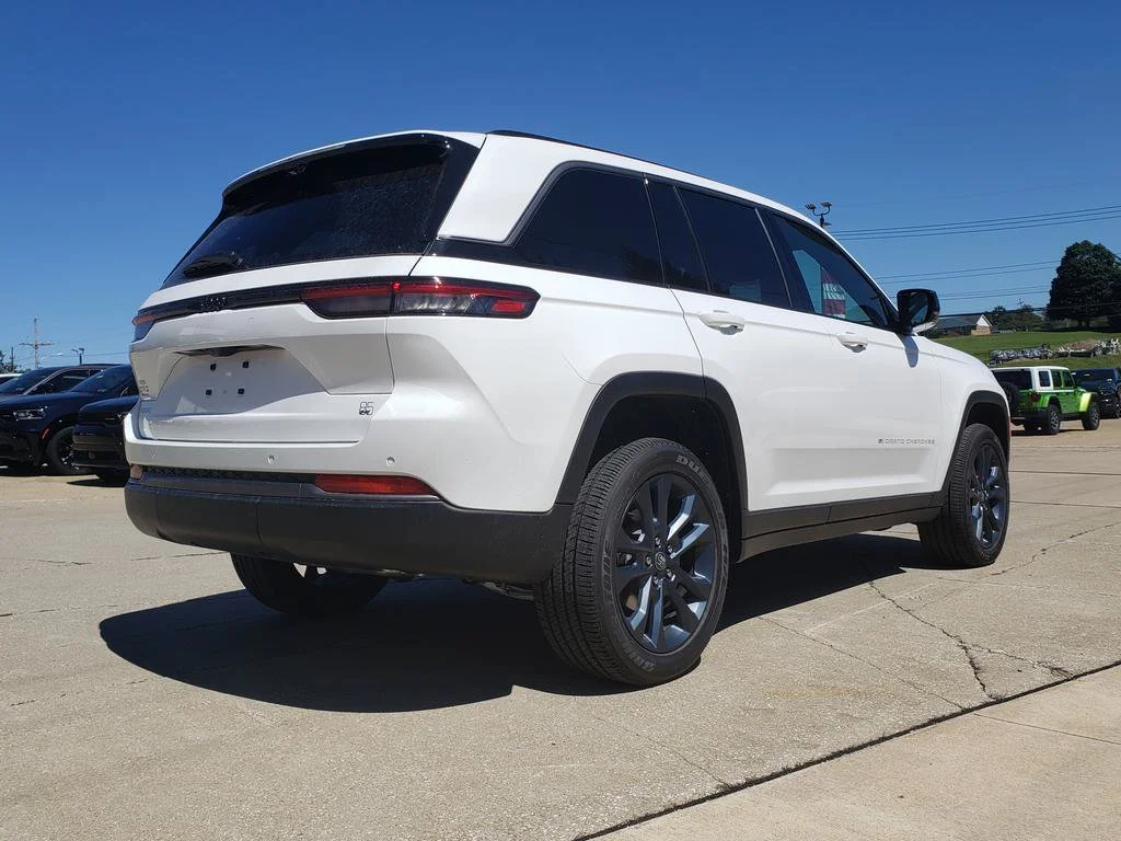 New 2026 Bright White Clearcoat Jeep 85th Anniversary Edition image 3