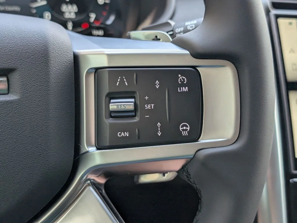 New 2026 Santorini Black Land Rover S image 26