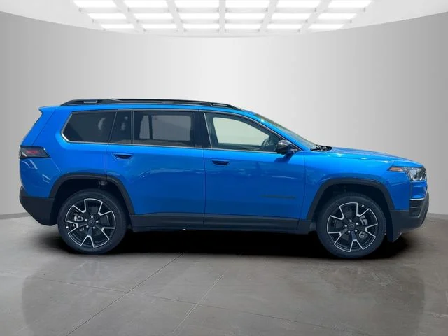 New 2026 Hydro Blue Pearl-Coat Exterior Paint Jeep Overland image 8