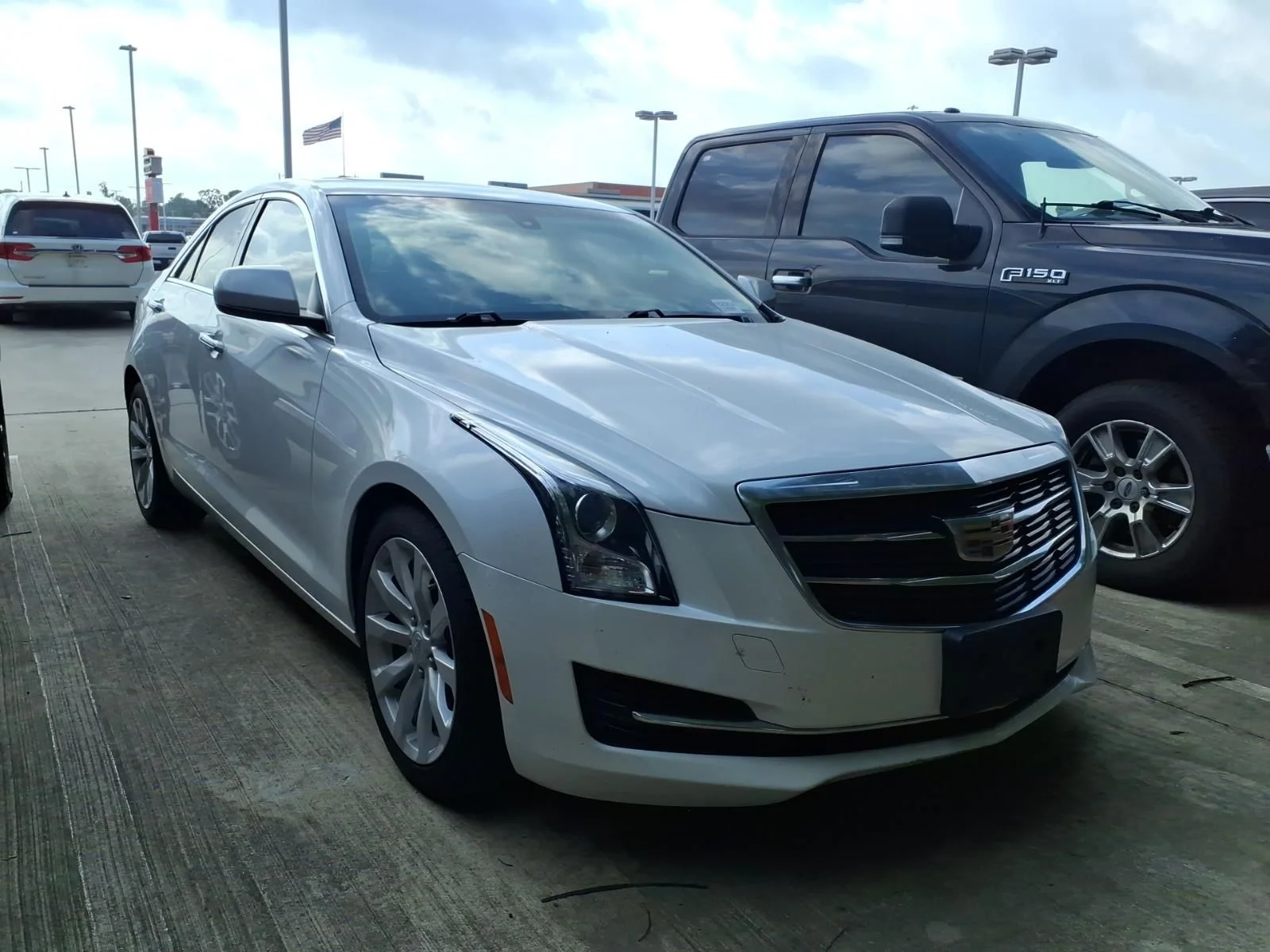 Used 2018 White Cadillac 2.0L Turbo image 1