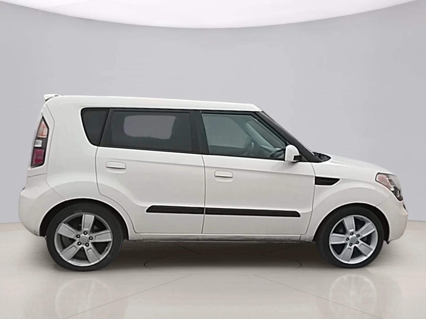 Used 2010 Tan Kia ! WAGON image 6