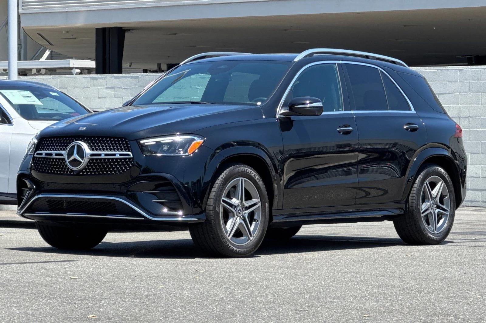 Certified Used 2024 Black Mercedes-Benz GLE 580 image 8