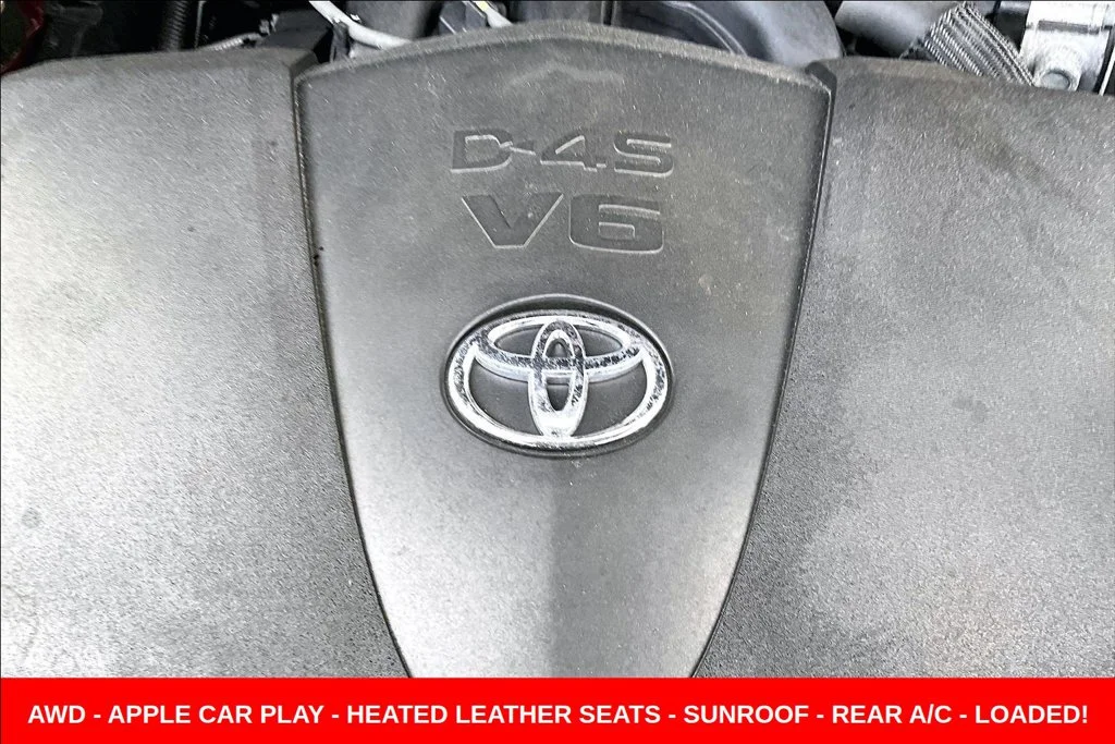 Used 2019 Red Toyota XLE image 39