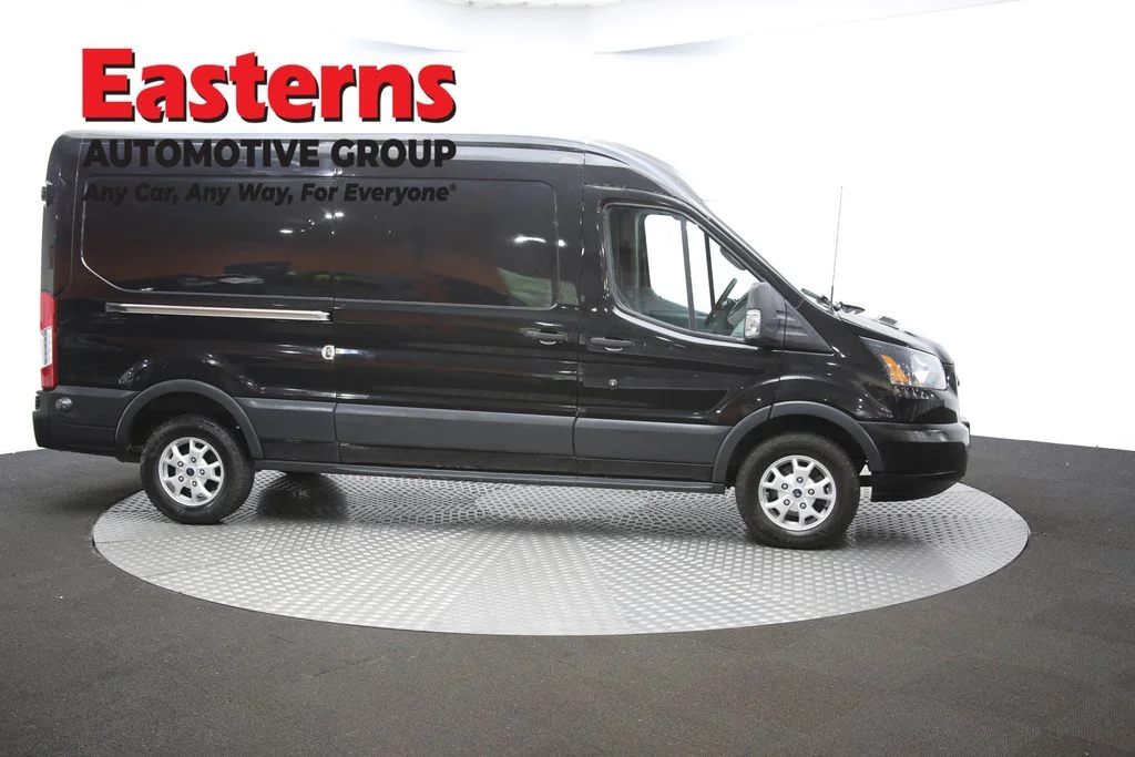 Used 2015 Black Ford Base image 43