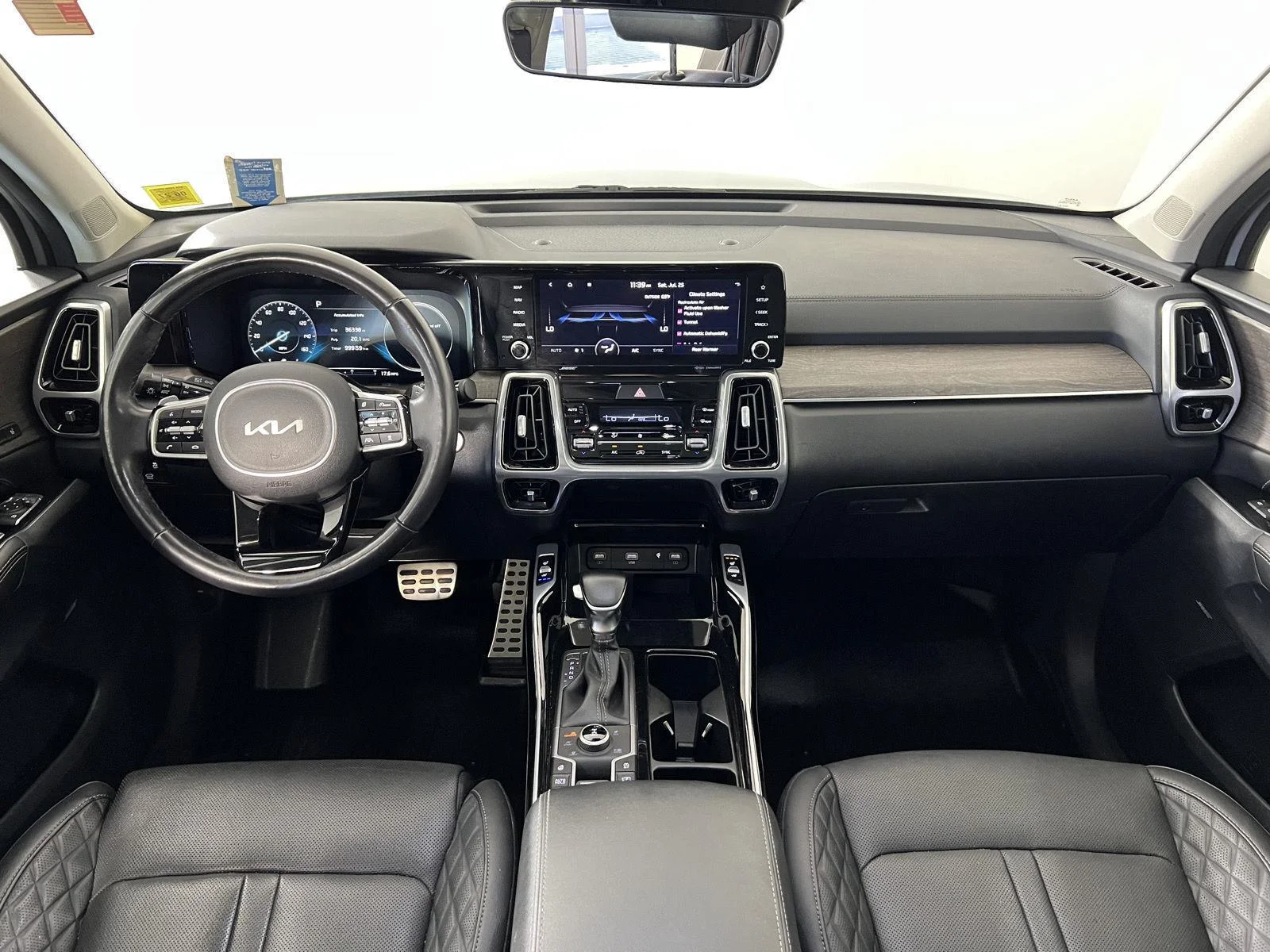 Used 2023 Gy Kia X-Line SX Prestige image 21