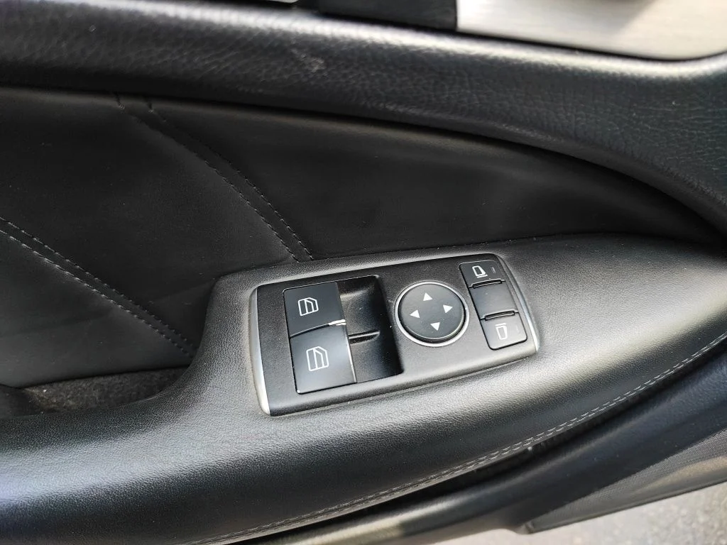 Used 2012  Mercedes-Benz C 63 AMG® image 9