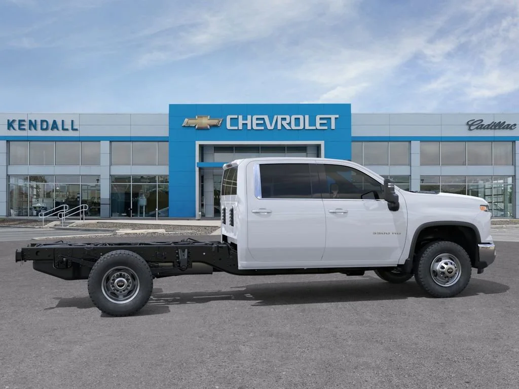 New 2026 Summit White Chevrolet Work Truck image 5