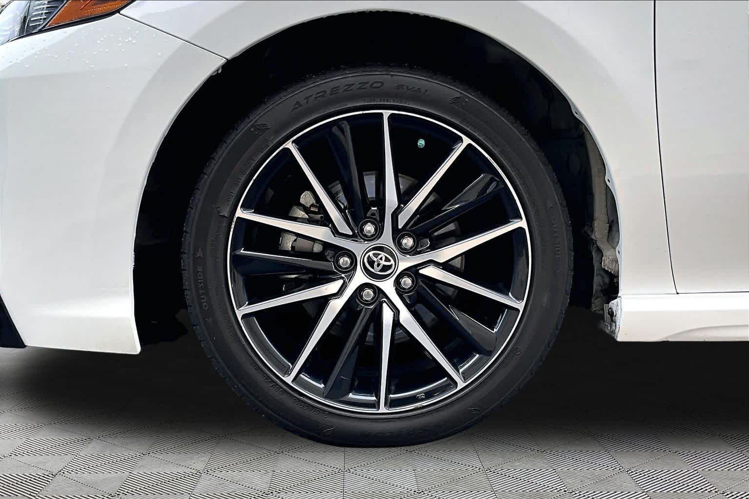 Certified Used 2024 Ice Cap Toyota SE image 11