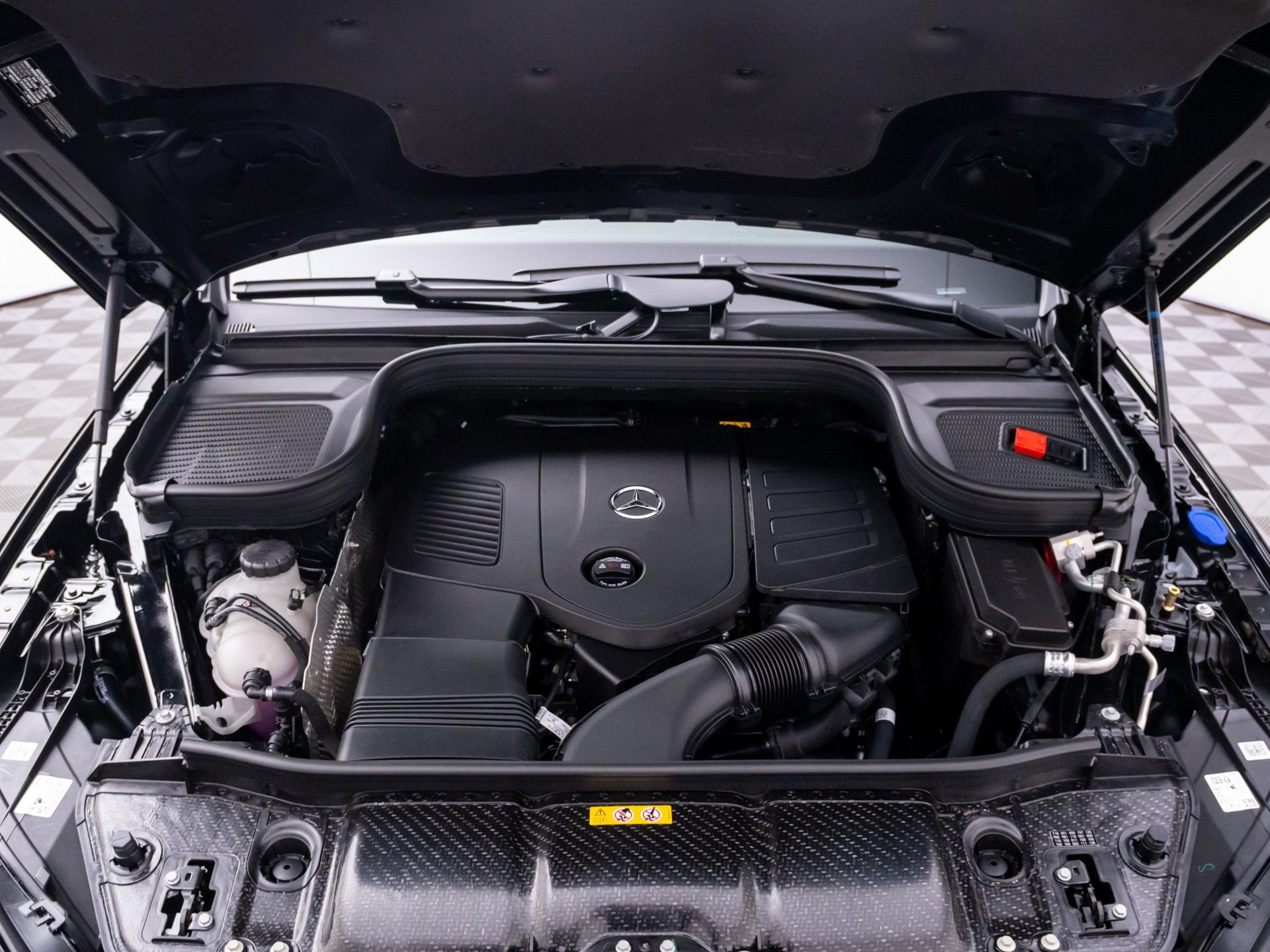 New 2026 Obsidian Black Metallic Mercedes-Benz GLE 350 image 34