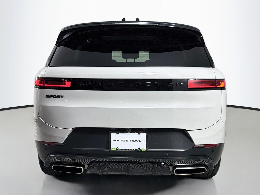 Certified Used 2024 Gray Land Rover SE image 6