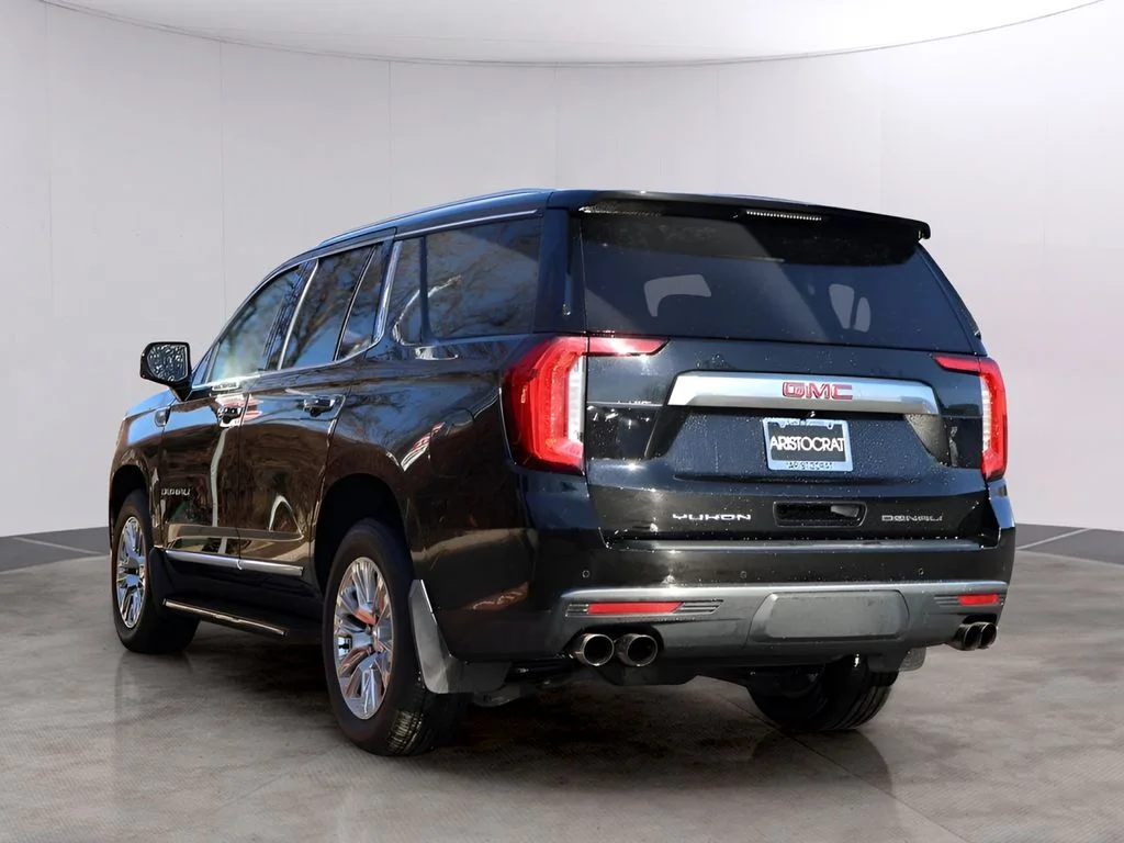 Used 2021  GMC Denali image 5