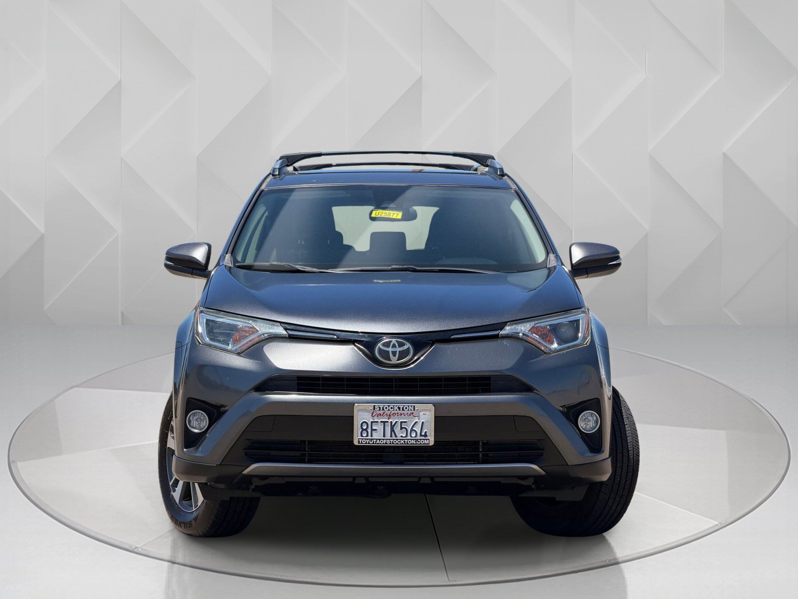 Certified Used 2018 Magnetic Gray Metallic Toyota XLE image 5