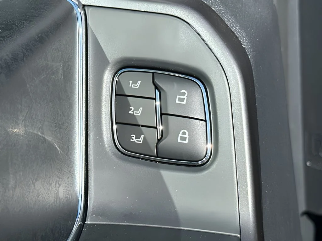 New 2026 Agate Black Metallic Ford Tremor image 30