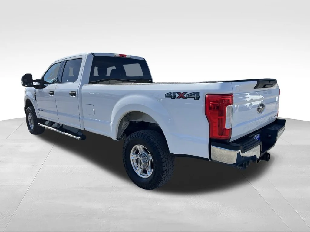 Used 2017 White Ford XLT image 7