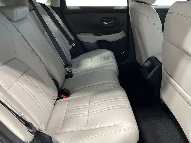 New 2027 Platinum White Pearl Honda EX-L AWD image 26