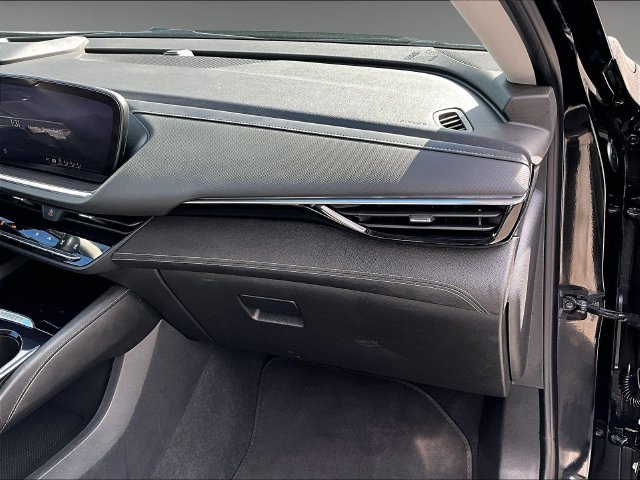 Used 2024 Ebony Twilight Metallic Buick Preferred image 17
