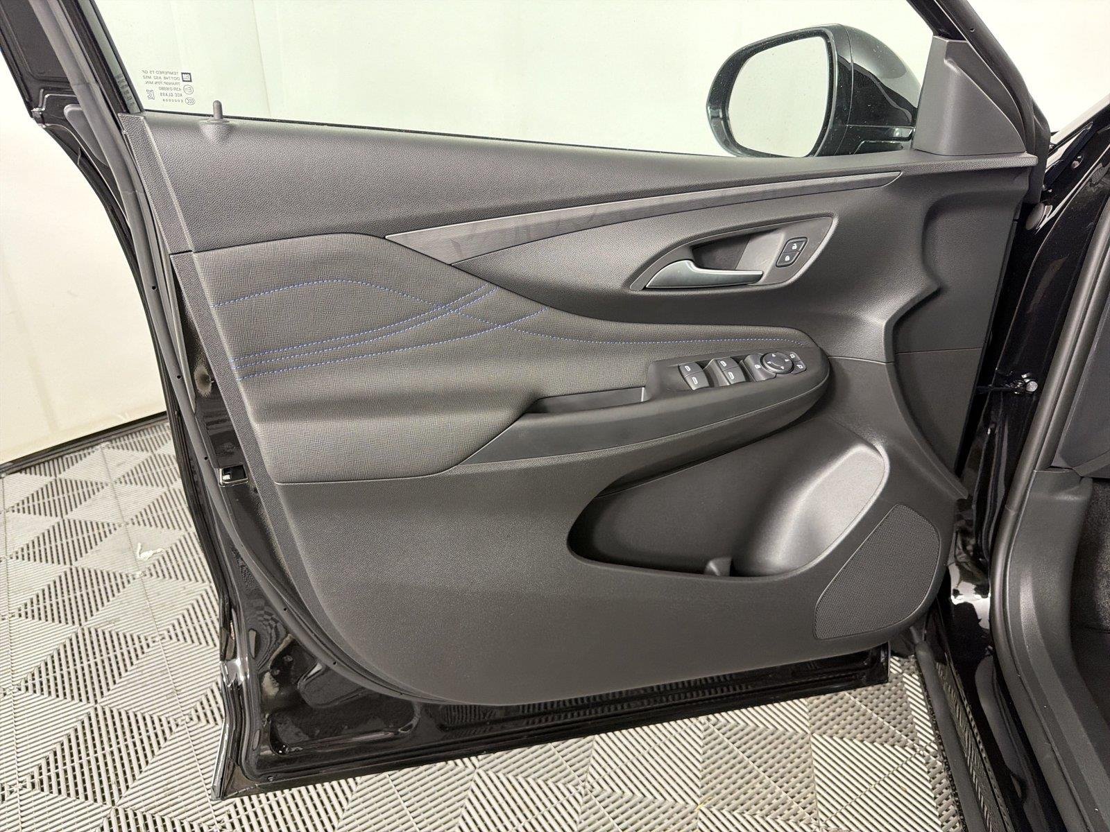 2026 Buick Envista Sport Touring - Photo 8