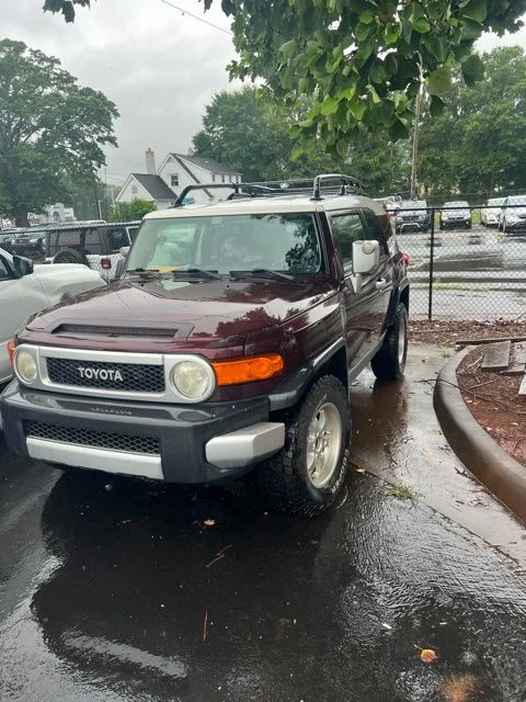 Used 2007 Red Toyota Base image 1
