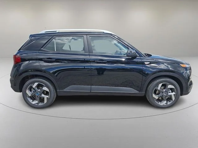 New 2026 Black Hyundai SEL image 8