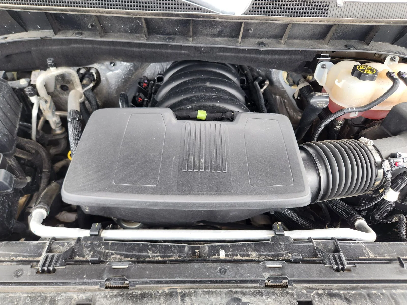 Used 2023 White Chevrolet LT image 29