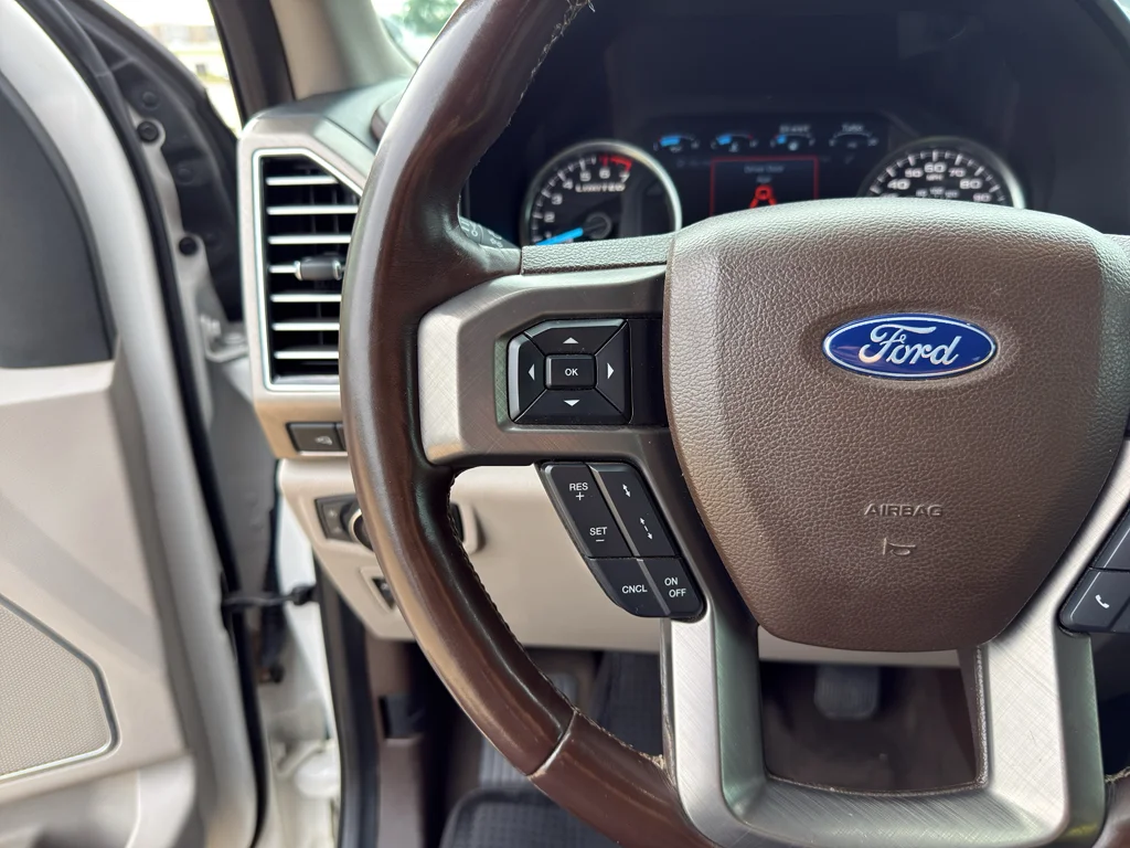 Used 2019 White Platinum Metallic Tri-Coat Ford Limited image 13