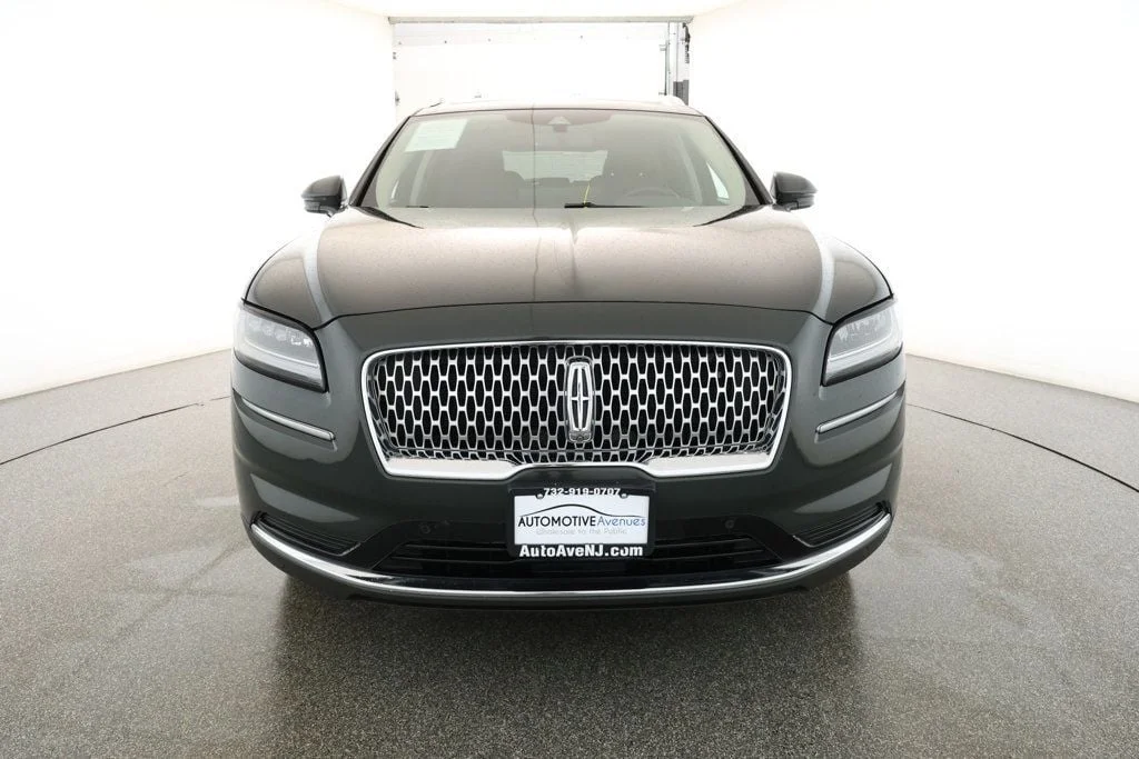 Used 2022 Gilded Green Metallic Clearcoat Lincoln Reserve AWD with Co-Pilot360 1.0 Plus Package & 20in Wheels image 2