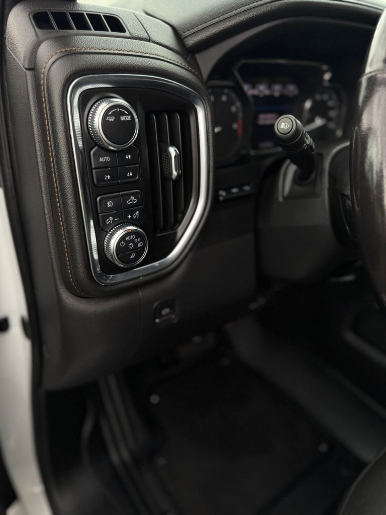 Used 2022 Summit White GMC AT4 image 15
