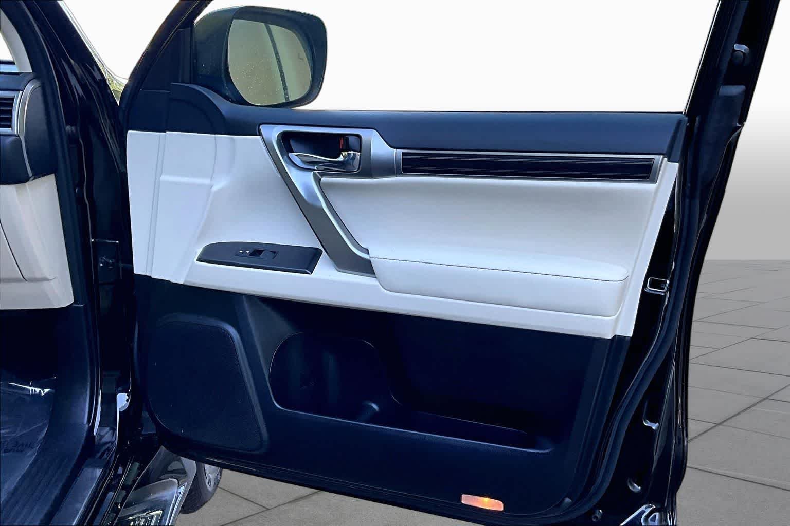 2023 Lexus GX PREMIUM - Photo 22