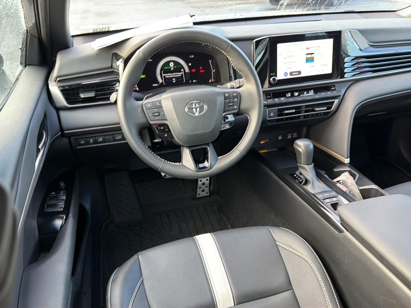 Used 2025 Heavy Metal Toyota SE image 18