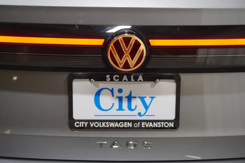 Certified Used 2026 Silver Volkswagen 1.5T SE image 31
