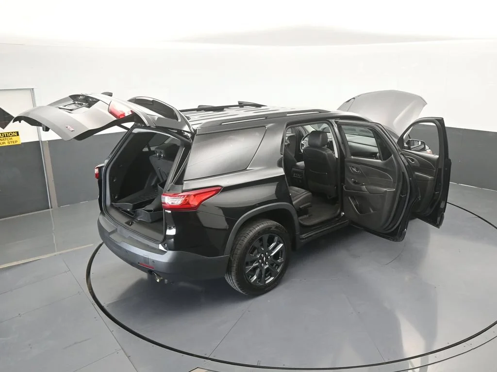 Used 2021 Mosaic Black Metallic Chevrolet RS image 80