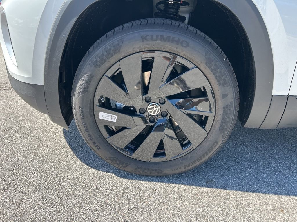 2026 Volkswagen Atlas SE w/Tech - Photo 48