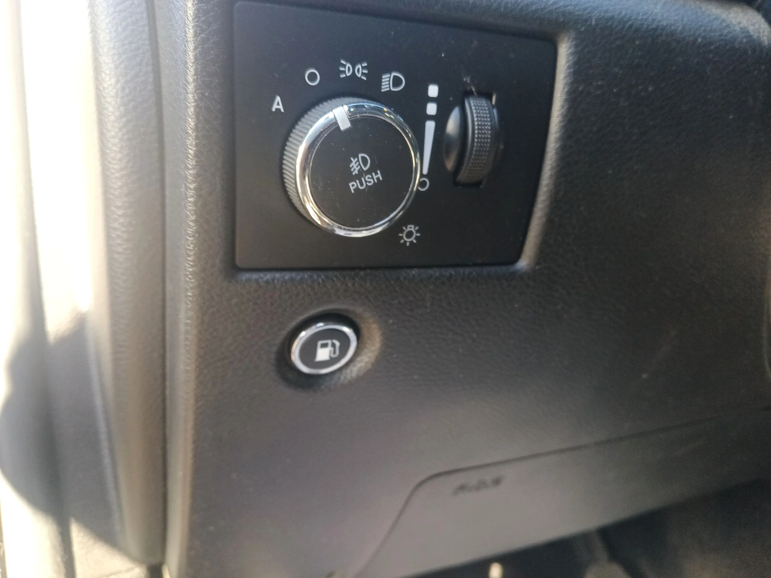 Used 2020 Maroon Jeep Altitude 4X4 image 15
