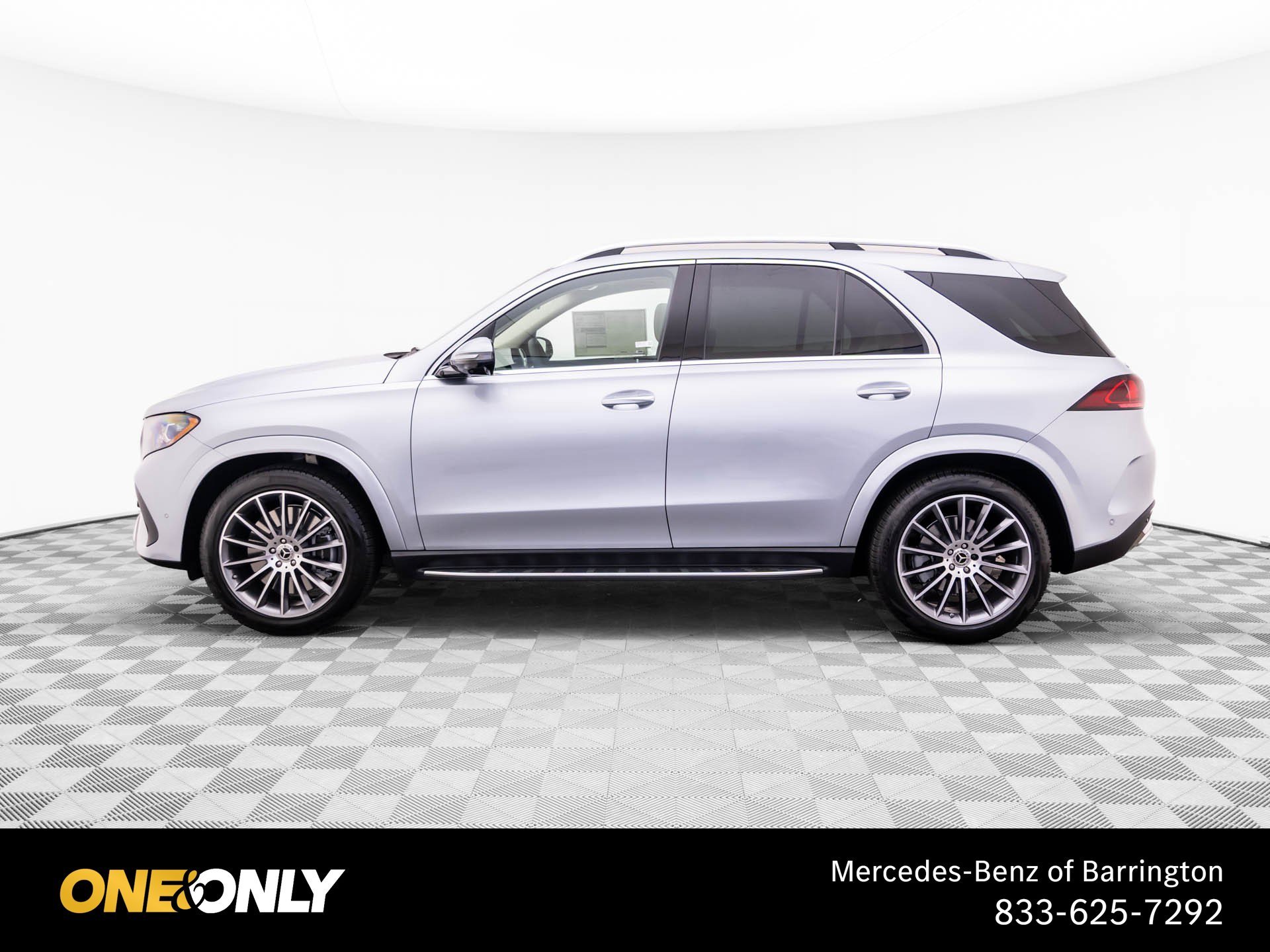 New 2027 Silver Mercedes-Benz GLE 450 image 2