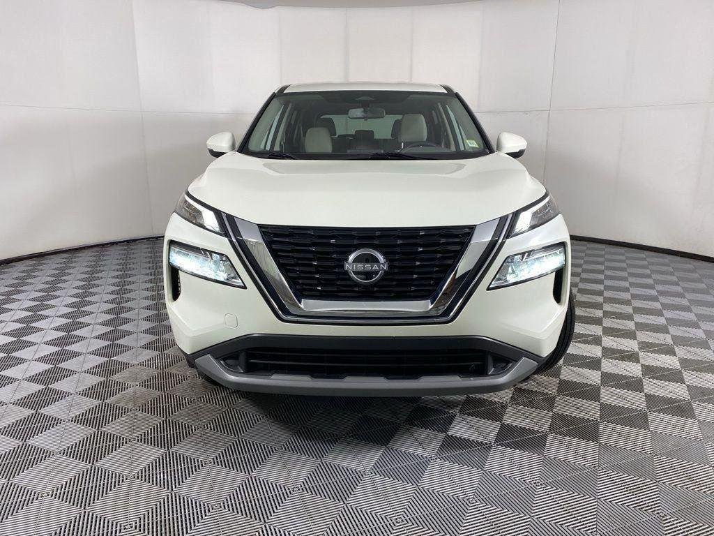 Used 2023 Pearl White Nissan SV image 2