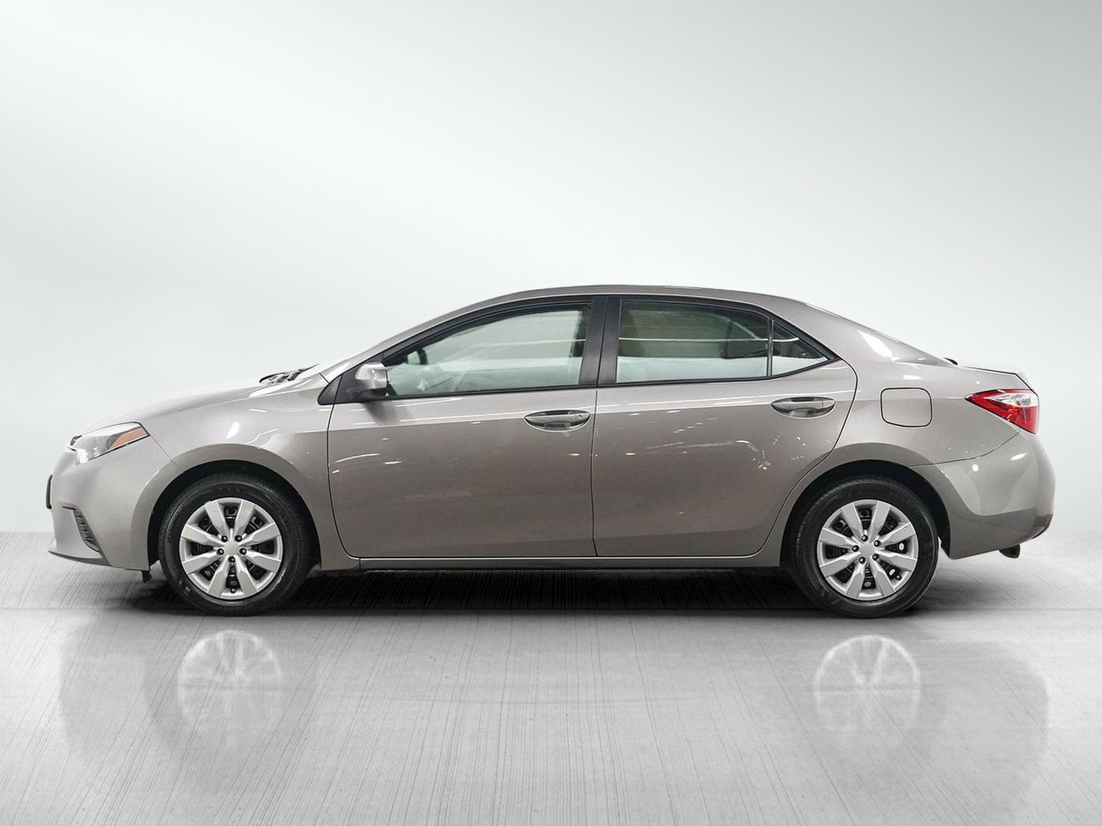Used 2016 Toyota Corolla LE with VIN 2T1BURHE1GC674031 for sale in Burnsville, Minnesota
