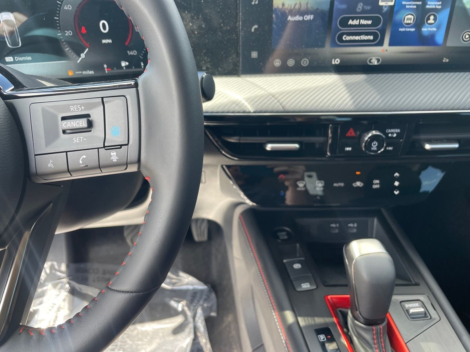 New 2026 Nissan Kicks SR 4D Sport Utility