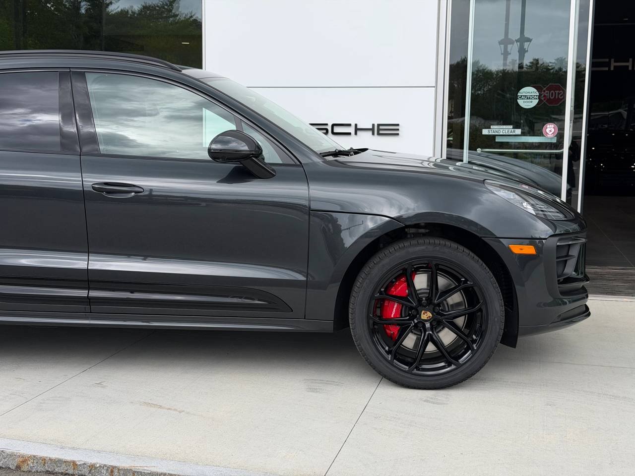 2026 Porsche Macan GTS - Photo 7