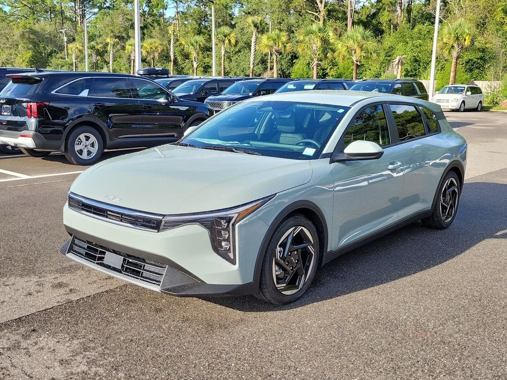 New 2026 Morning Haze Kia EX Hatchback image 3