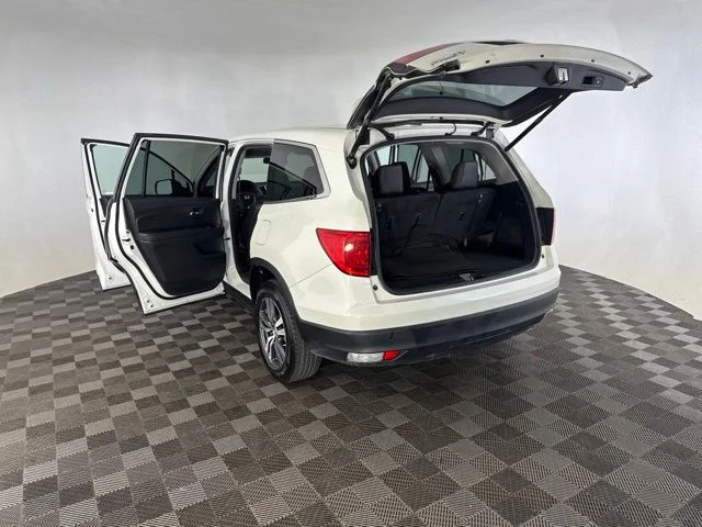 Used 2018 White Honda EX-L image 21