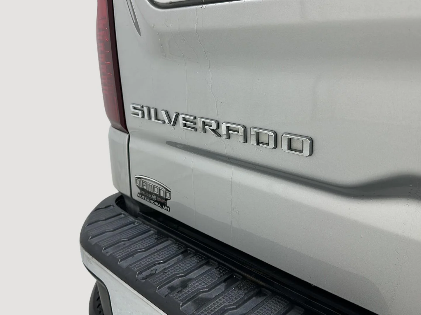 Used 2021 SILVER ICE METALLIC Chevrolet LT image 28