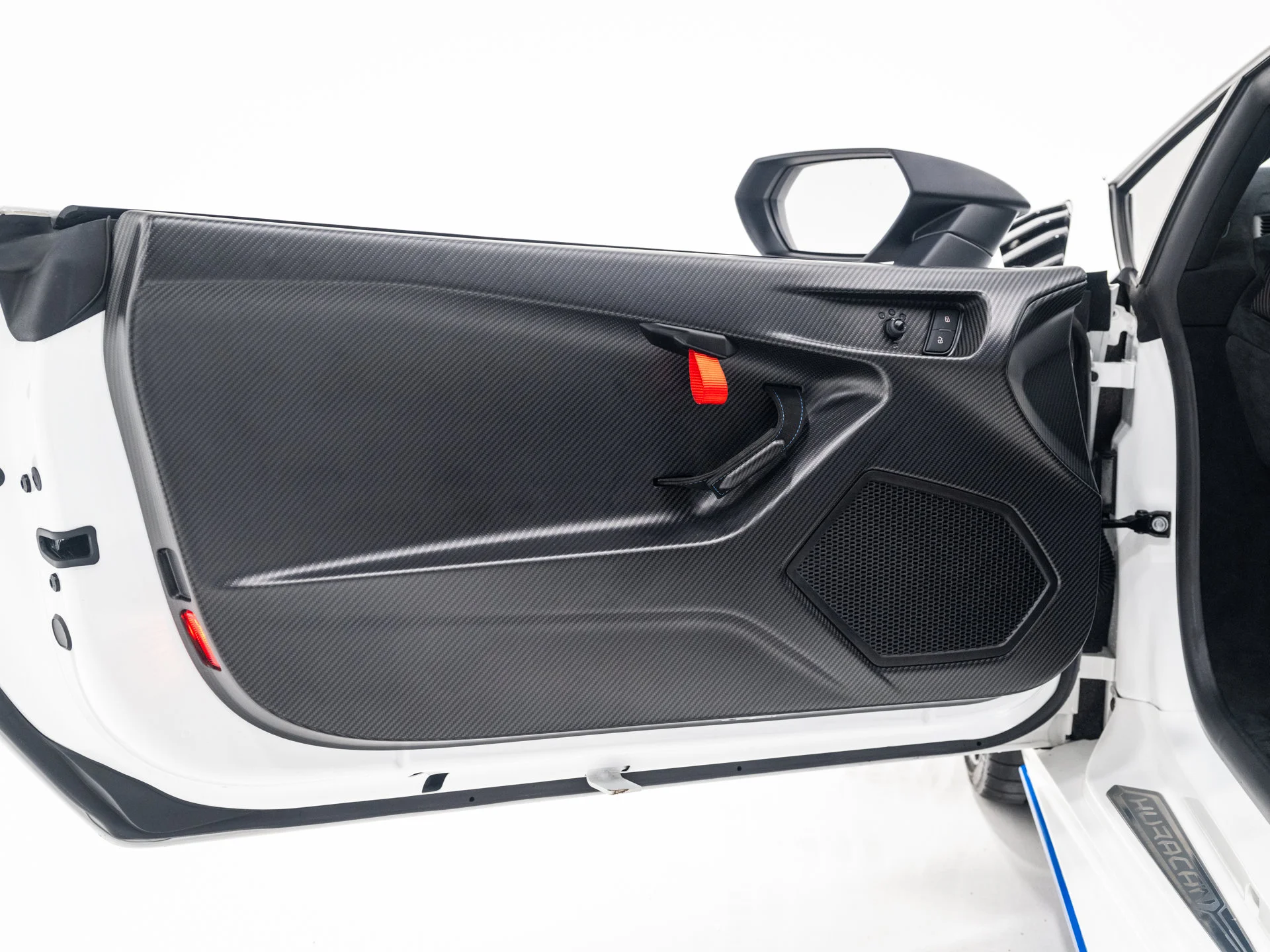 Used 2021 Bianco Asopo Metallic Lamborghini  image 33
