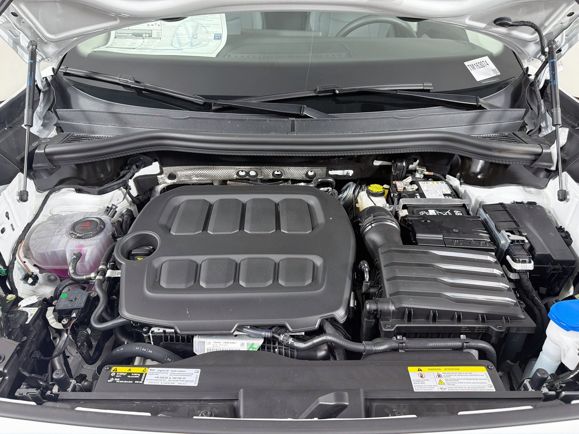 New 2026 White/off-white Volkswagen SE image 28