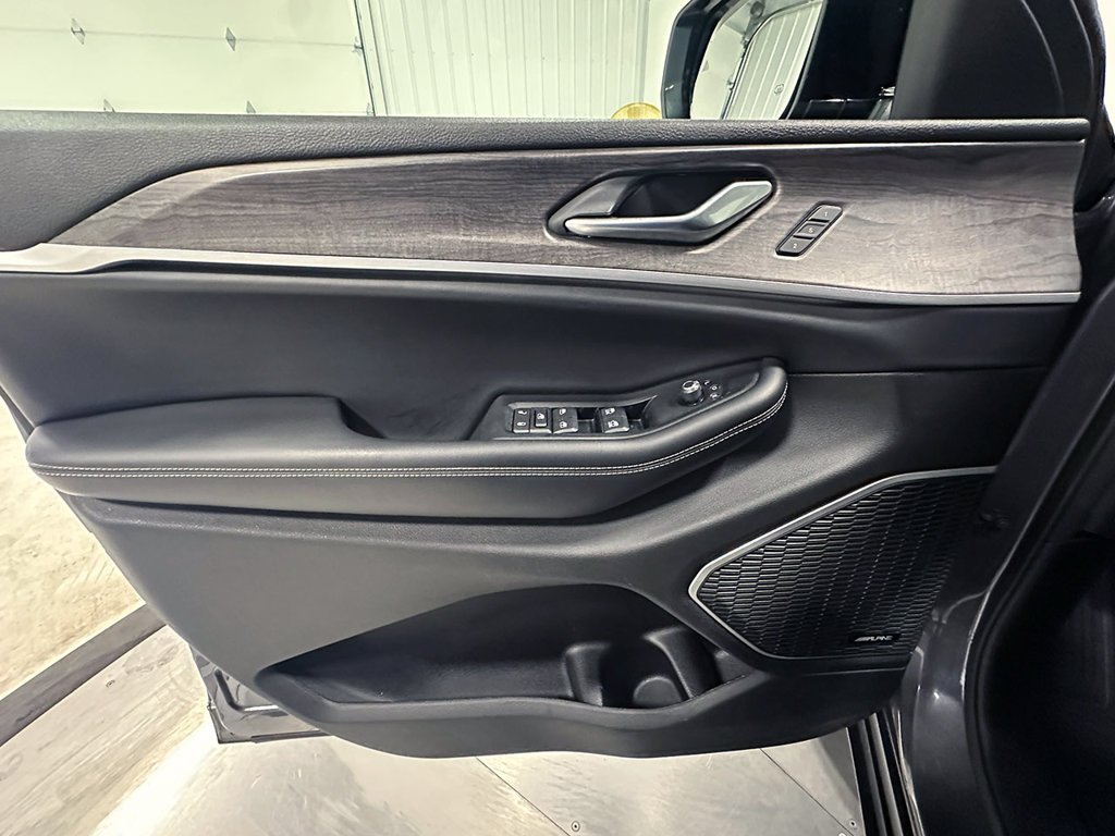 Used 2023 Gray Jeep Limited image 21