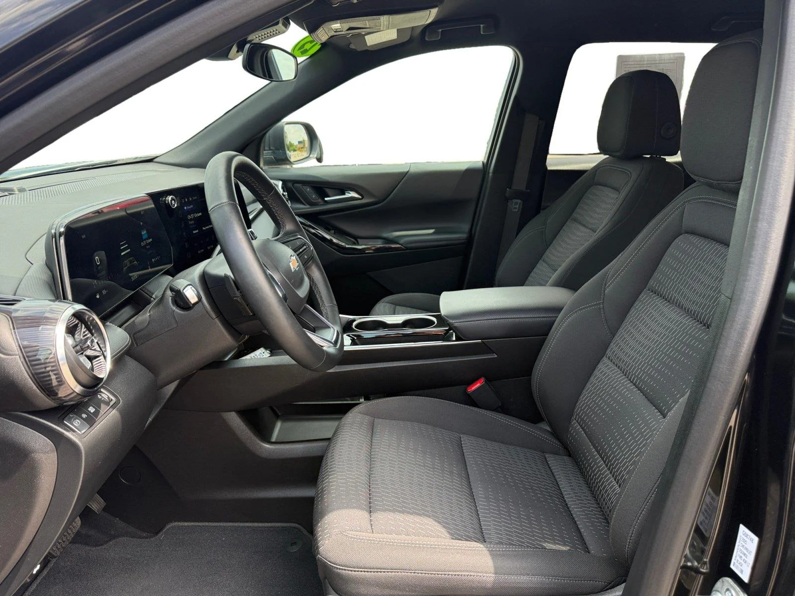 2025 Chevrolet Equinox LT - Photo 10
