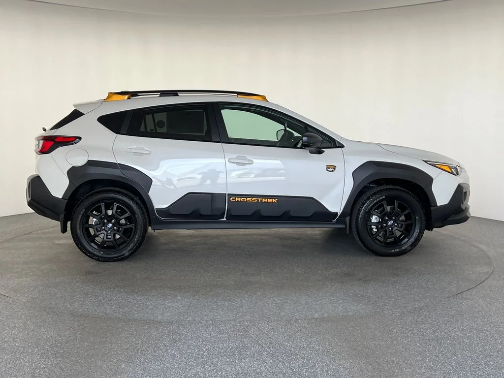 New 2026 CRYSTAL WHITE PEARL Subaru Wilderness image 2