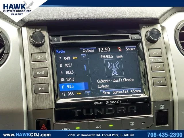 Used 2018  Toyota SR5 image 19