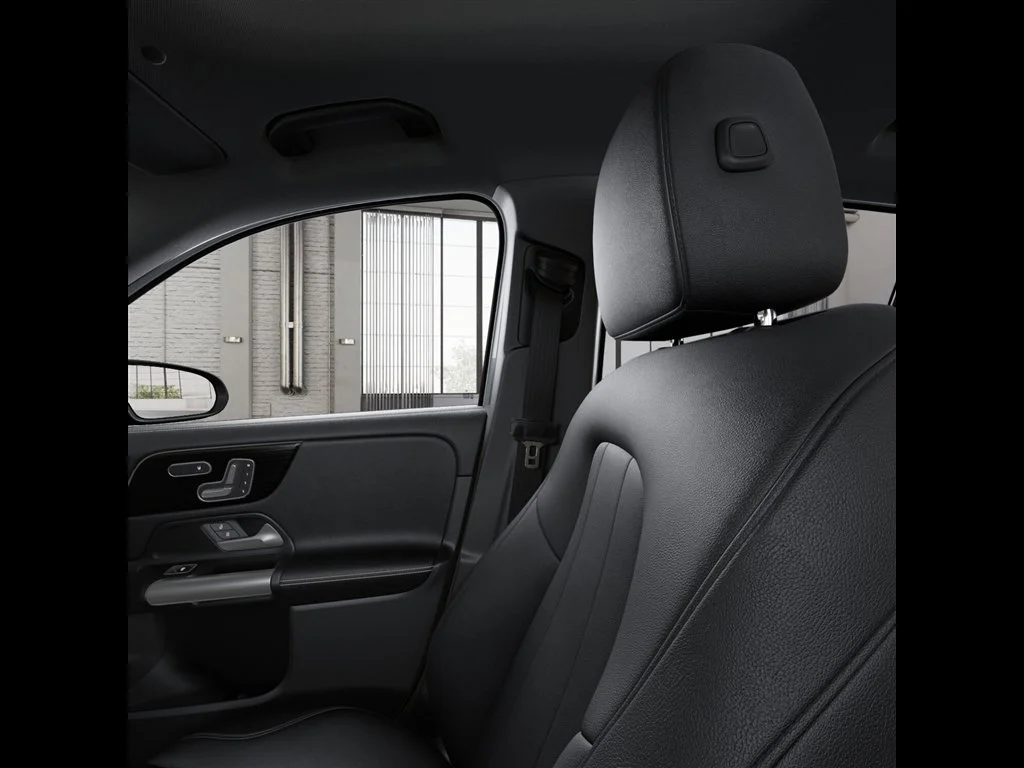 New 2026 Cirrus Silver Metallic Mercedes-Benz GLA 250 image 92
