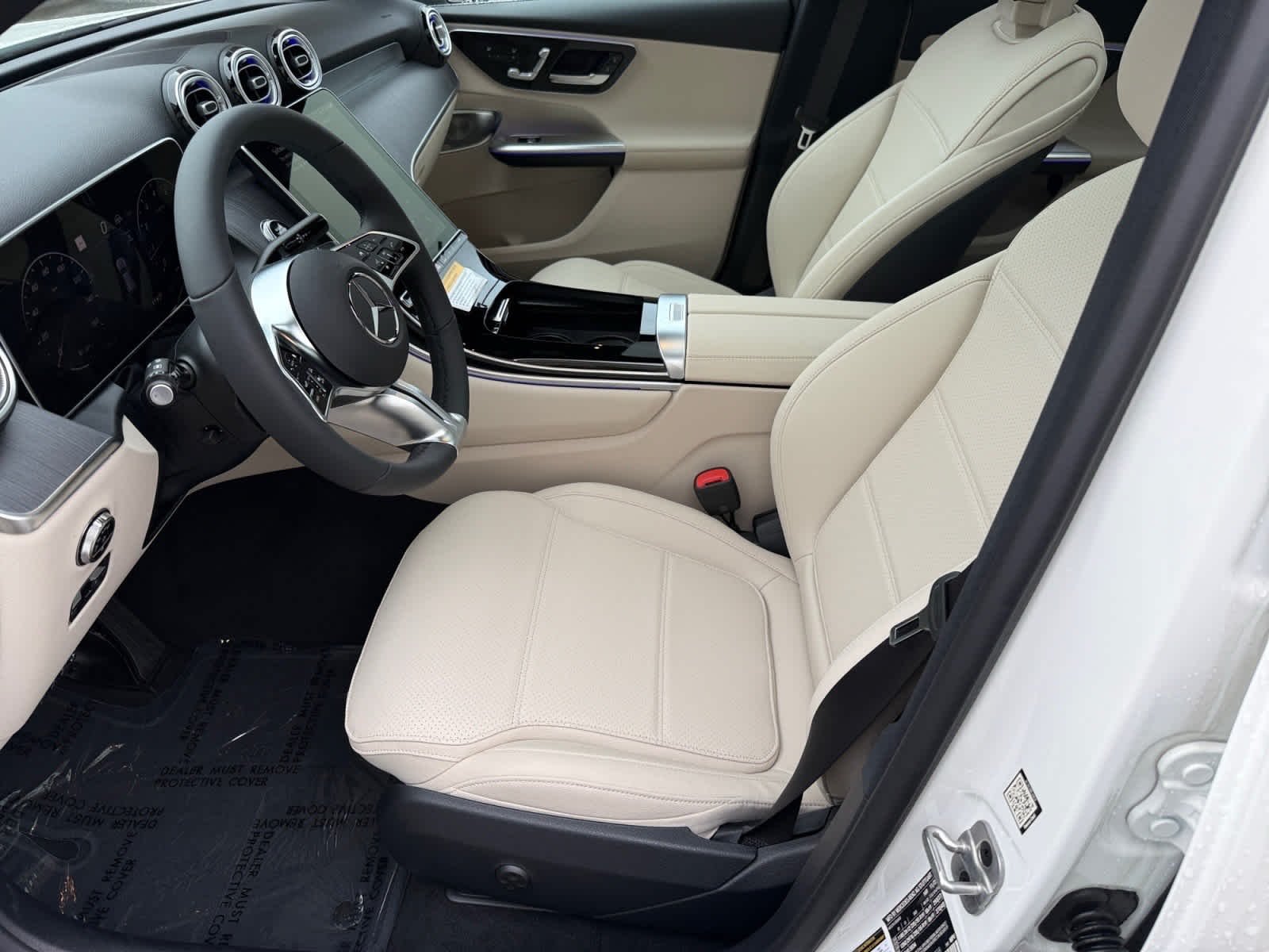 Used 2026 Polar White Mercedes-Benz GLC 300 image 10