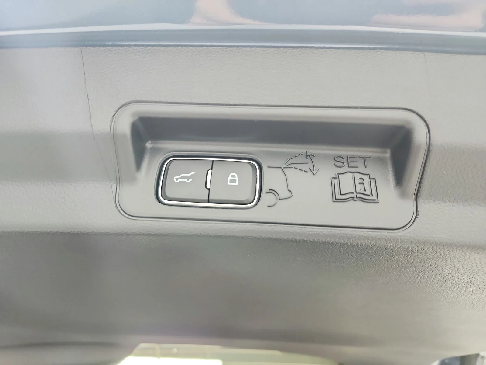 Used 2026 Vapor Blue Metallic Ford Active image 44